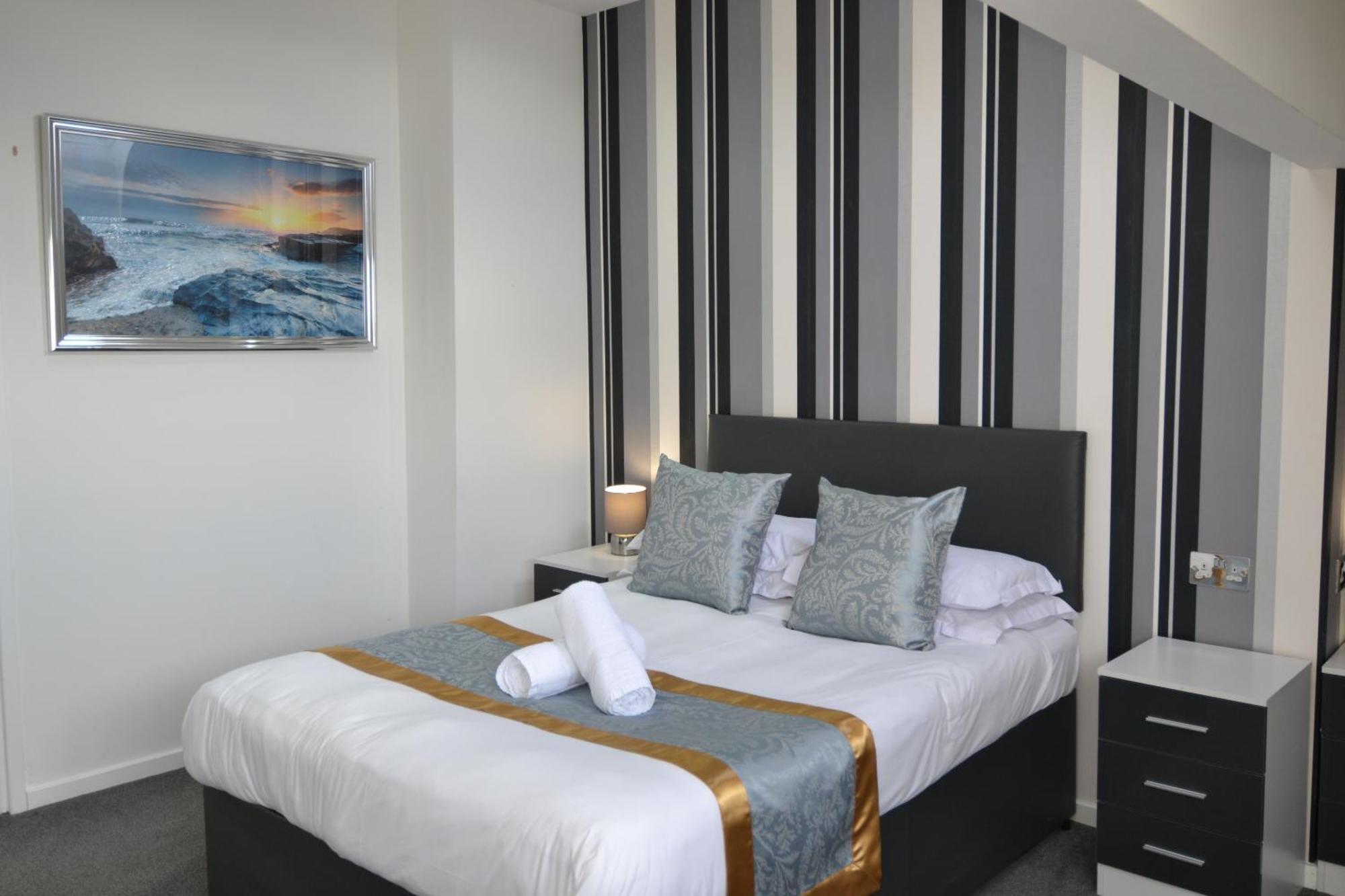 Hotel 33 Μπλάκπουλ Εξωτερικό φωτογραφία
