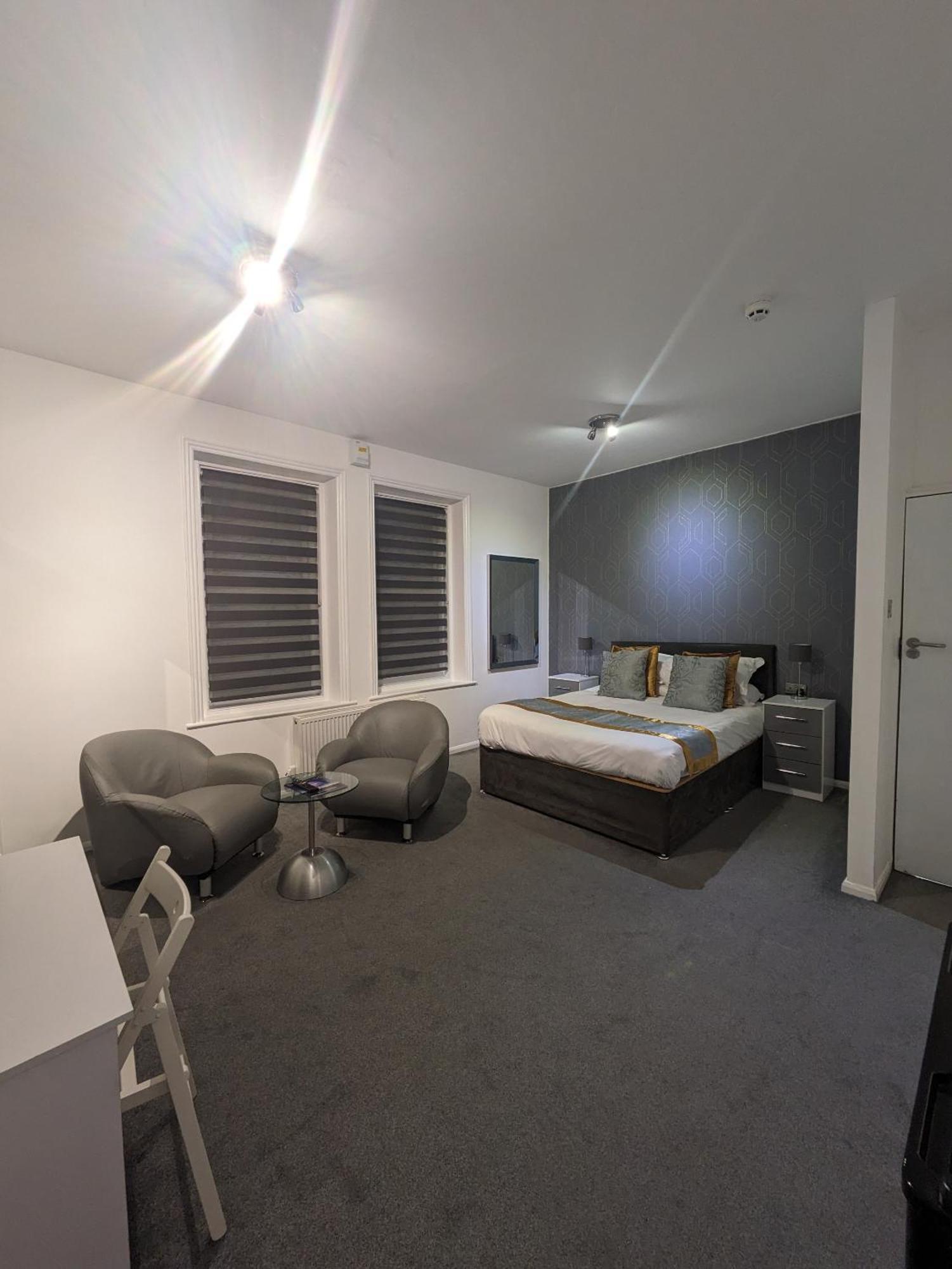 Hotel 33 Μπλάκπουλ Δωμάτιο φωτογραφία